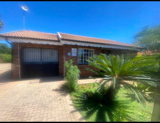 2 BEDROOM HOUSE FOR SALE IN MINERALIA